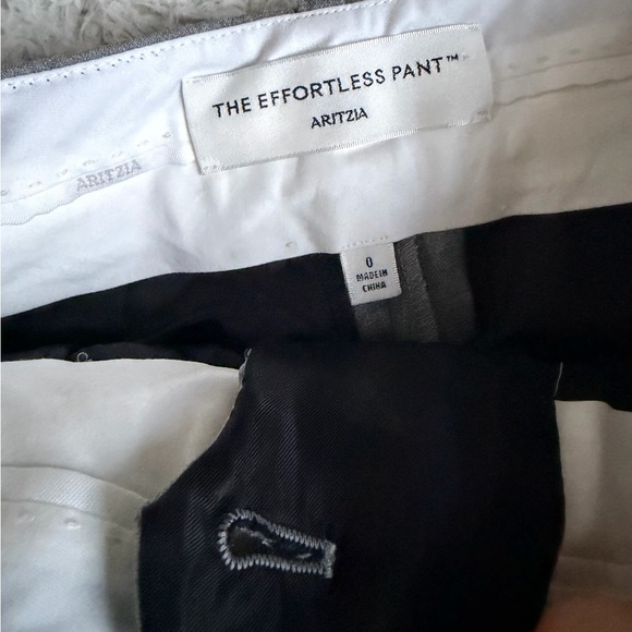 Aritzia The Effortless Pant™ - (Re)ssential - Picture 4 of 7